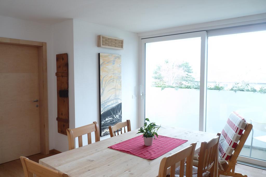 B&B Casa Sul Lago - Appartamenti Calceranica al Lago Værelse billede